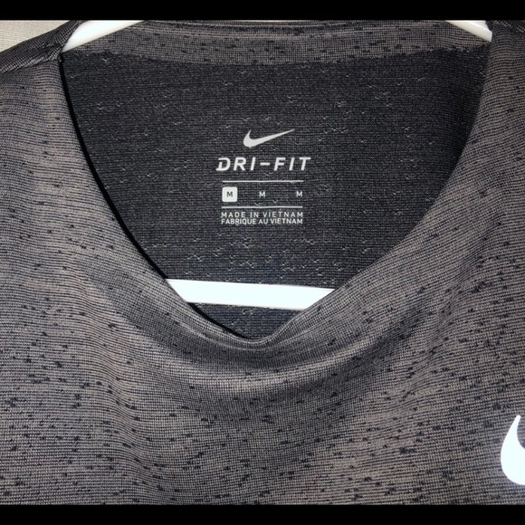 Nike Long Sleeve - Picture 3 of 5